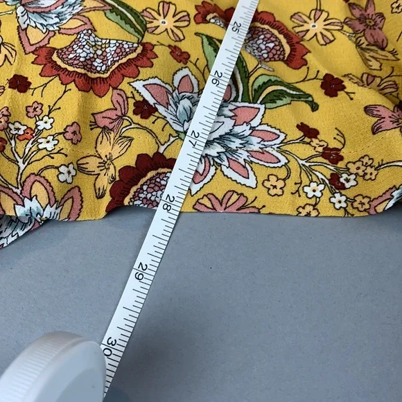 NWT Sanctuary Yellow Floral Flutter Sleeve Romper - Picture 4 of 13